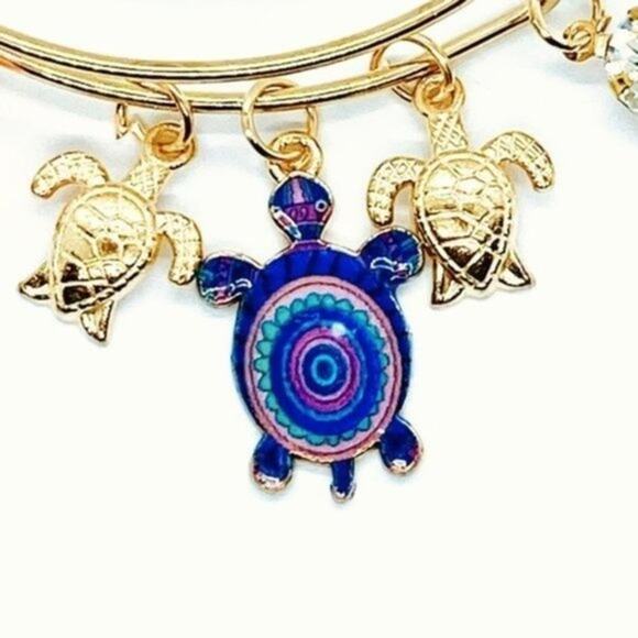 Beaded Sea Turtle Charm Colorful Bangle Bracelet - Picture 3 of 5